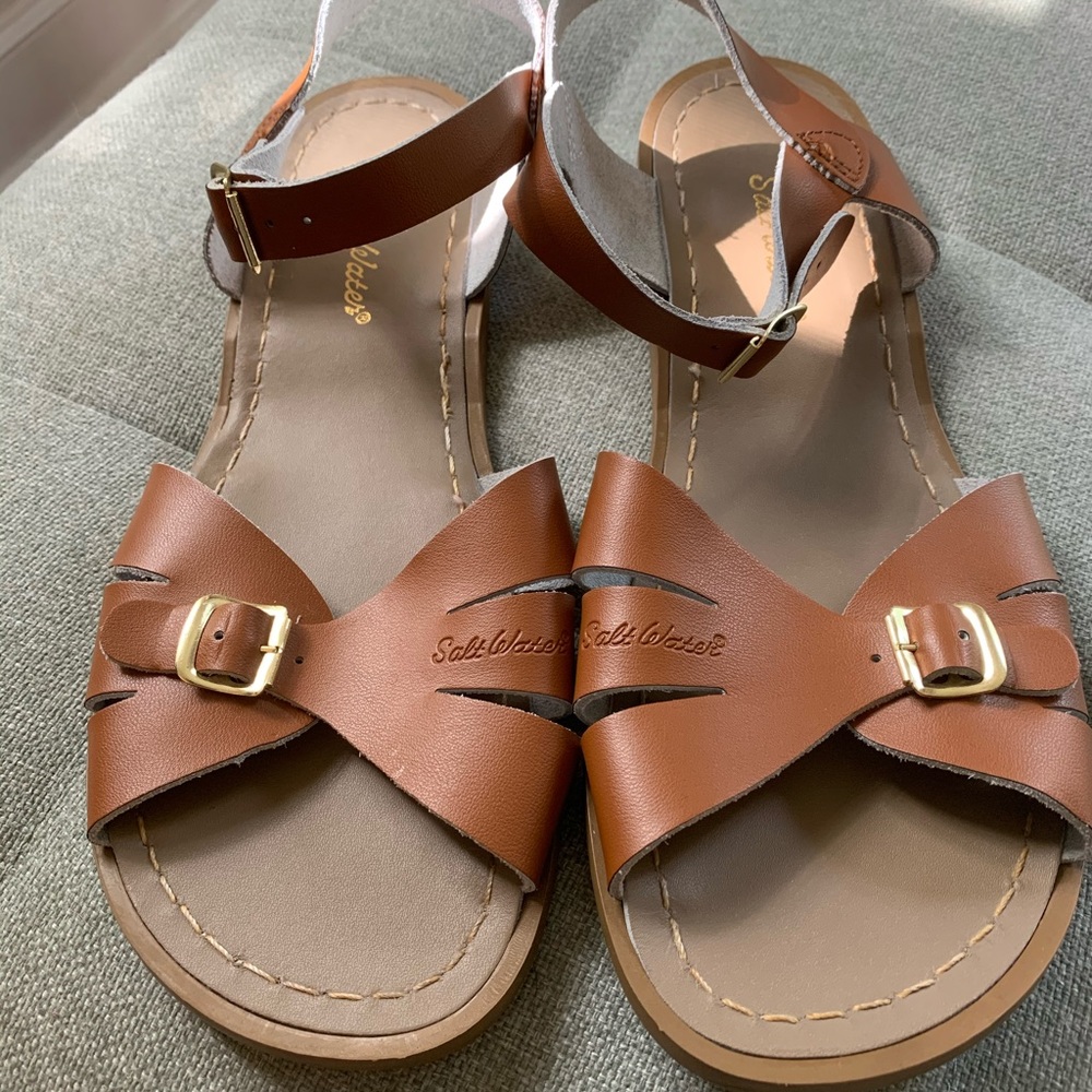 Saltwater sandals
